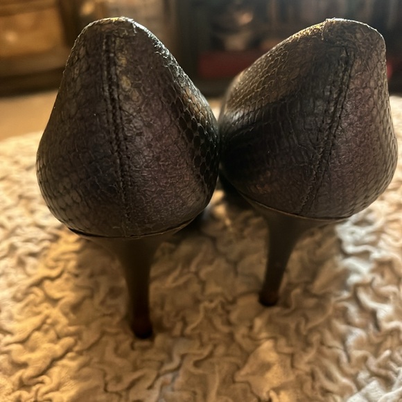 AllSaints Spitalfields Jack’s Place high heels pumps. - Picture 4 of 8